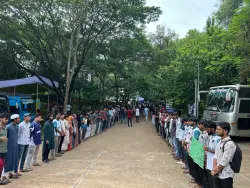 অপ্রতিম হত্যার বিচার ও ৪ দফা দাবিতে কুবিতে শিক্ষার্থীদের মৌন মিছিল