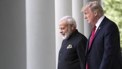 ট্রাম্পের শুল্কের হুমকি ও রাশিয়ার তেল—দুই দিক সামলানো ক্রমেই কঠিন হয়ে উঠছে ভারতের