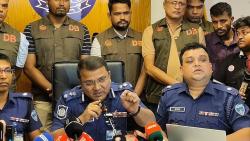 ‘লাঠি দিয়ে অপ্রতিমের মাথায় আঘাত করা হয়’