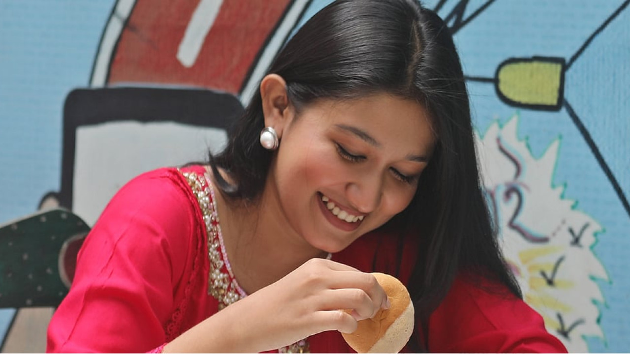 বিস্কুট কীভাবে পেলাম