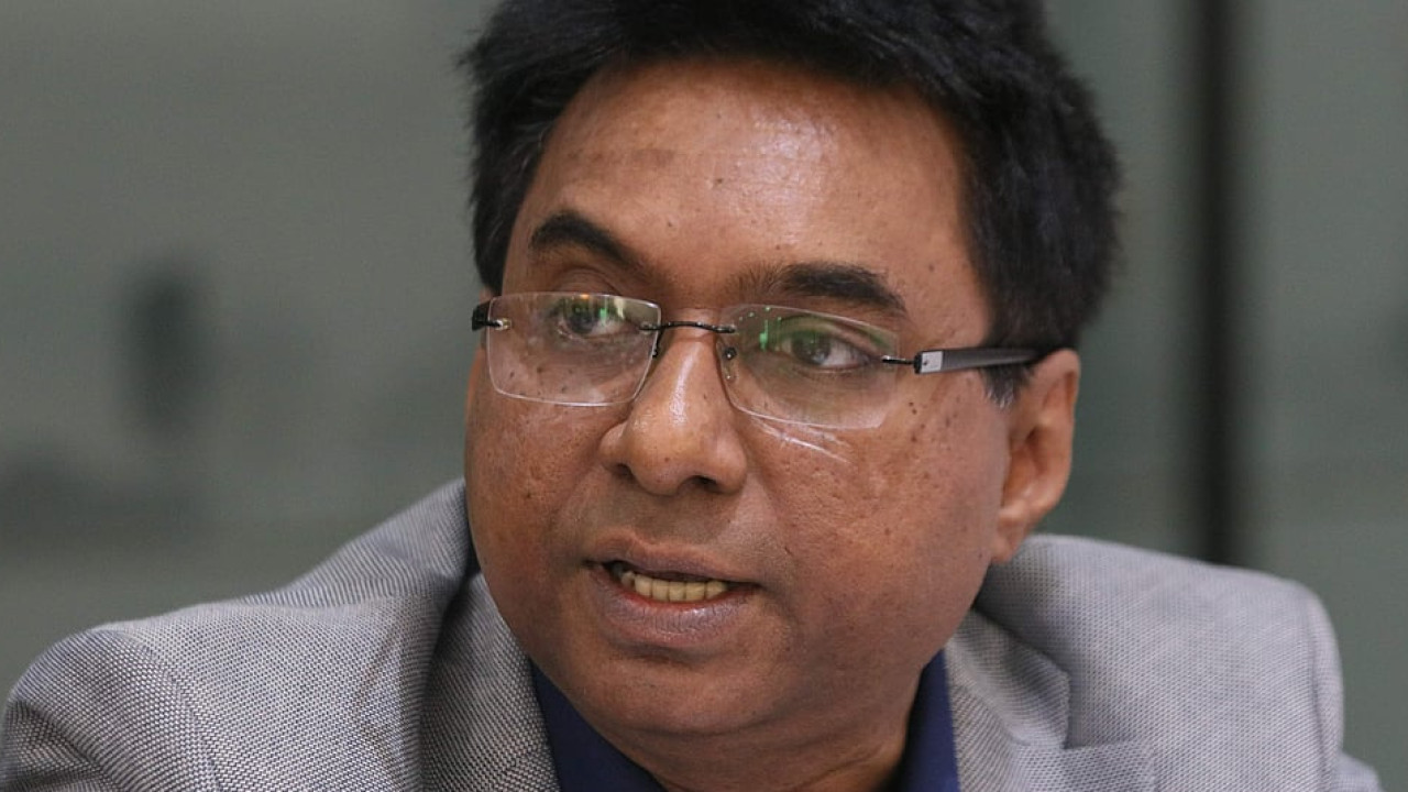 জ্বালানি তেলের মূল্যবৃদ্ধি: কে বহন করবে এই বোঝা