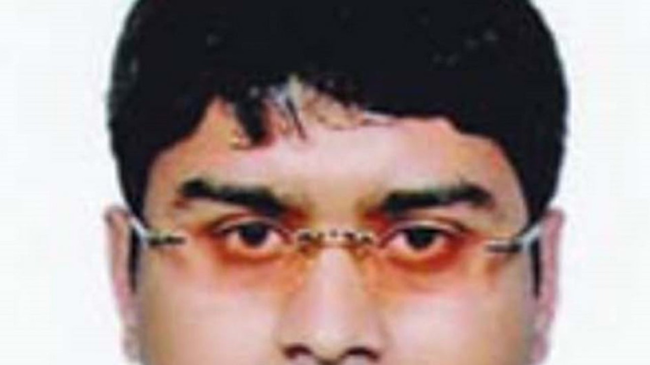 টাঙ্গাইলে ইউপি চেয়ারম্যান হত্যা মামলায় খান পরিবারের সন্তানসহ ৩ জনের ফাঁসি