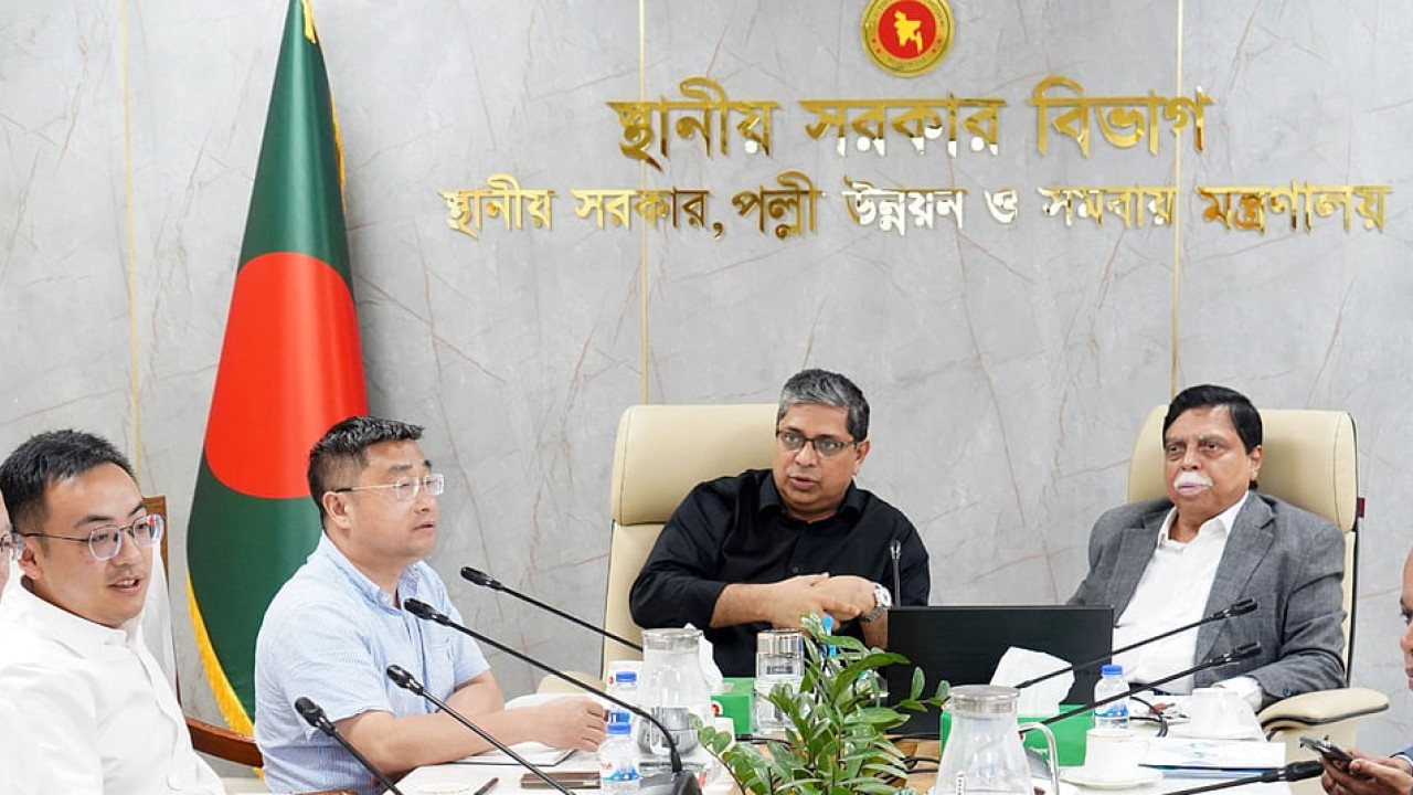 বর্জ্য থেকে ৪৫ মেগাওয়াট বিদ্যুৎ উৎপাদনে চীনা প্রতিষ্ঠানের সঙ্গে বৈঠক